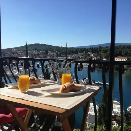 Mihojevic Jelsa (Hvar)